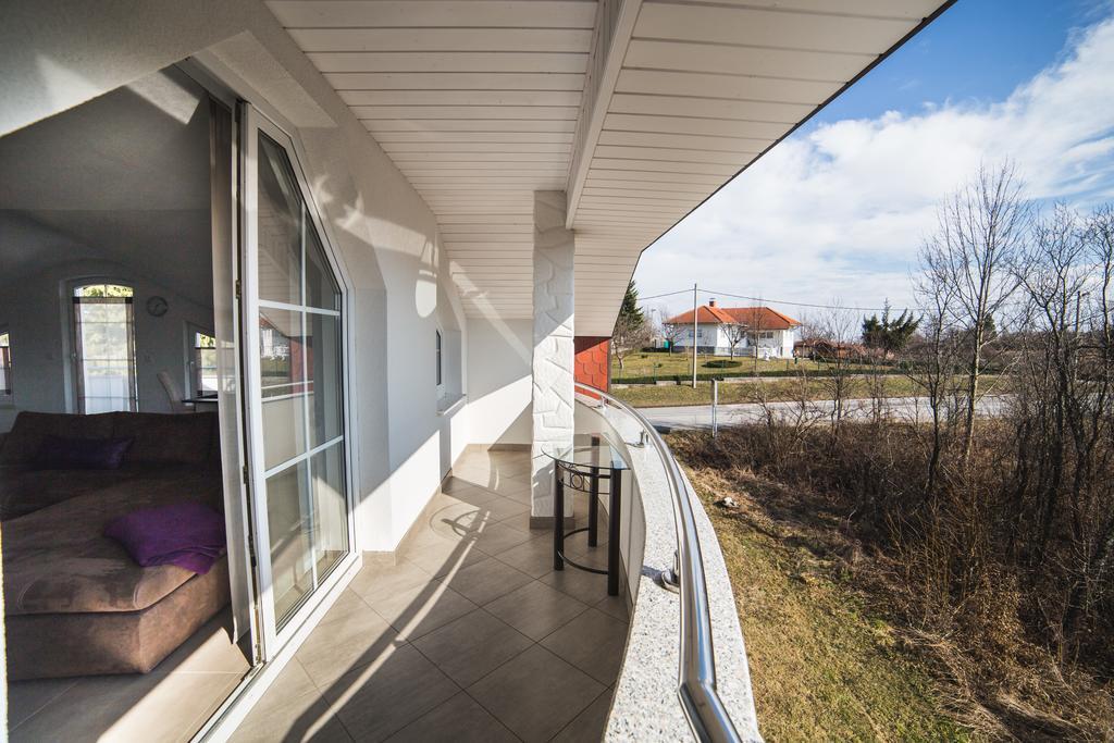 Guest House Melody Drežnik Grad Kültér fotó